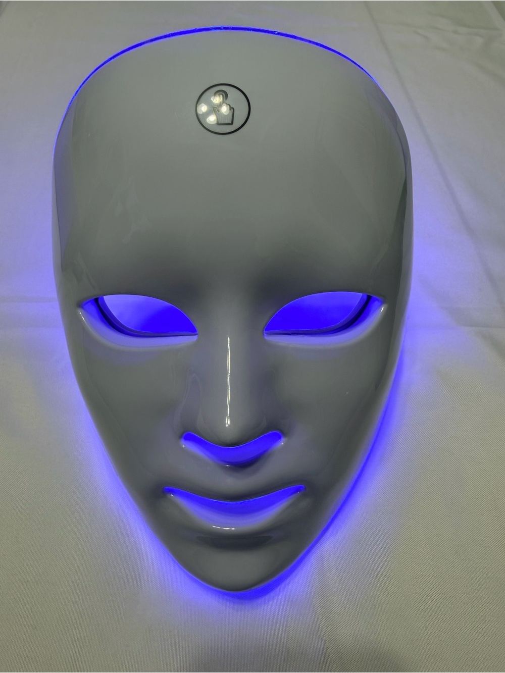 LED Light Therapy Face Mask in White - Picture 5 of 11